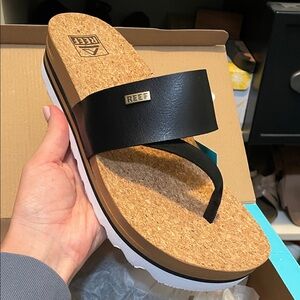 Reef Black Cushion Sol Hi Women's Slide - Black